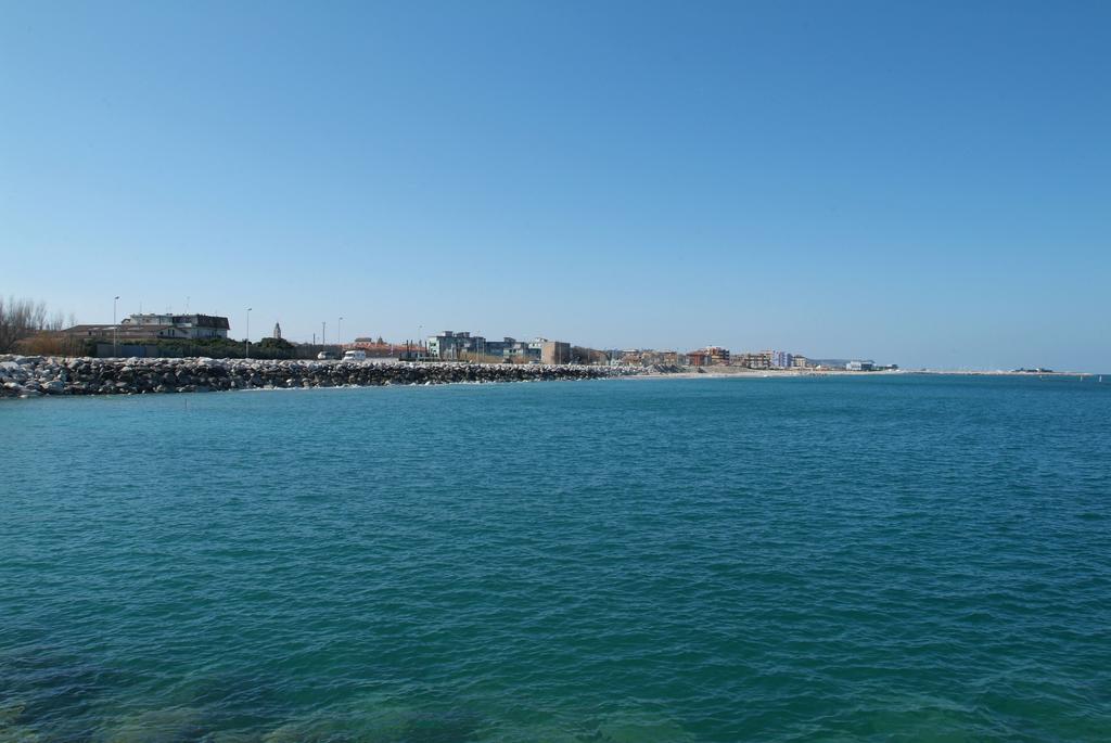 Apartment Schiavoni Fano Exterior foto